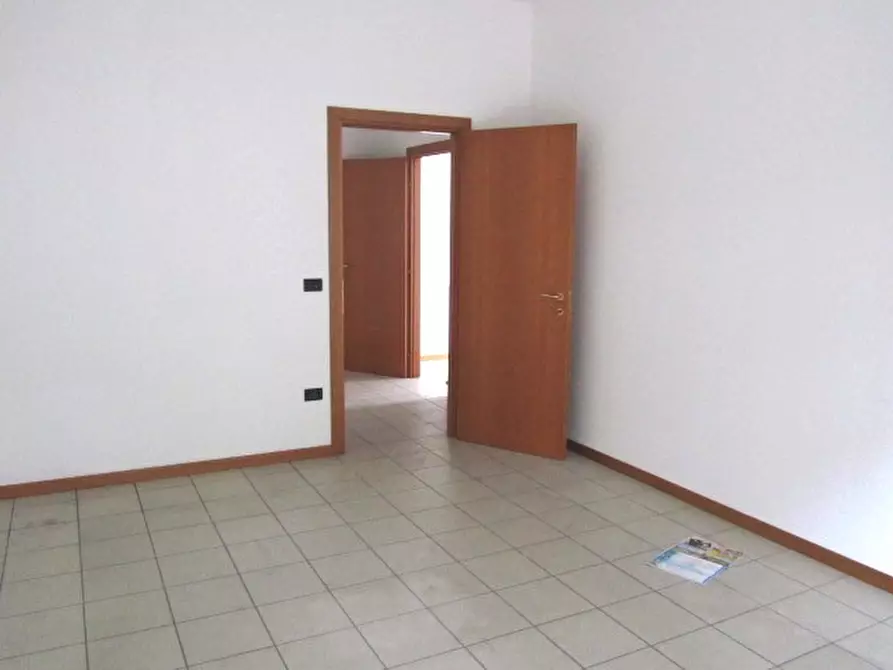 Immagine 16 di Ufficio in vendita  in VIA EMILIA 17 a Rimini