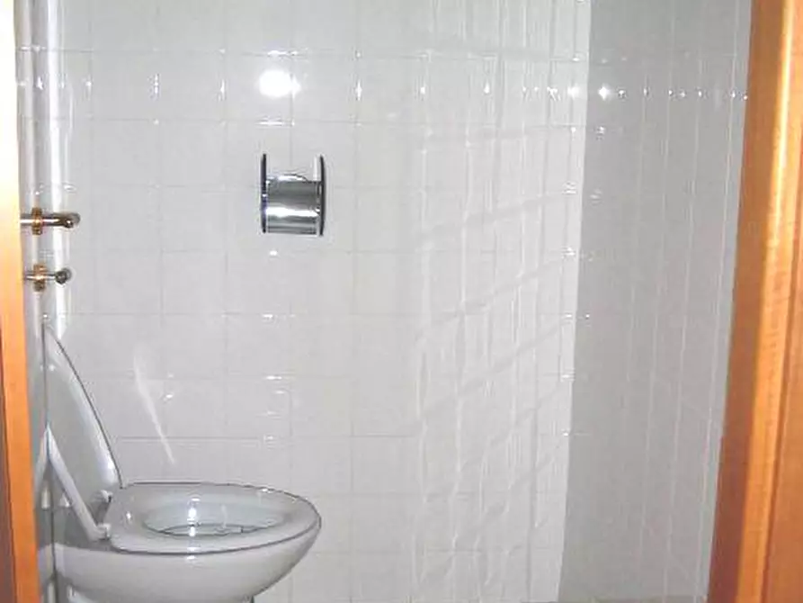 Immagine 22 di Ufficio in vendita  in VIA EMILIA 17 a Rimini