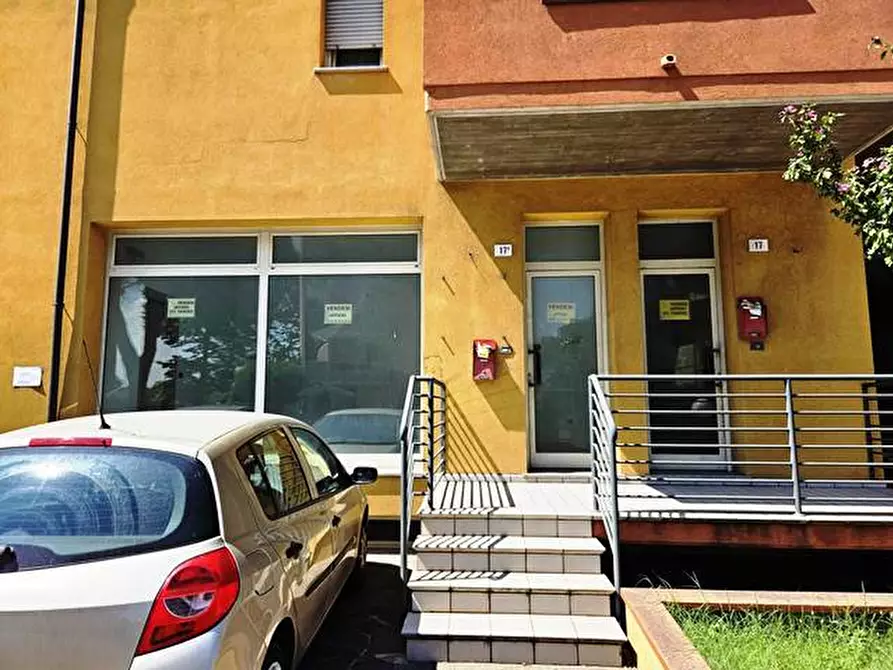 Immagine 24 di Ufficio in vendita  in VIA EMILIA 17 a Rimini