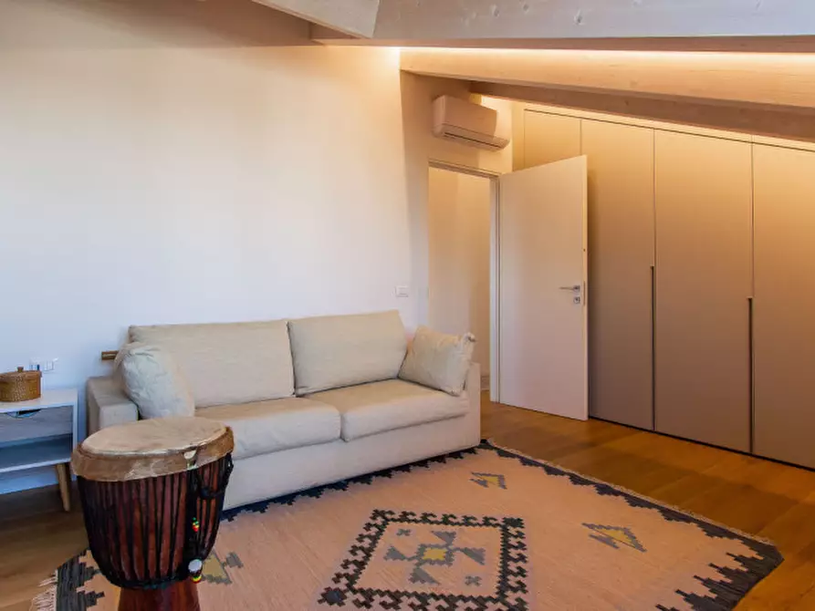 Immagine 37 di Attico in vendita  in Via Jacopo Filiasi a Padova