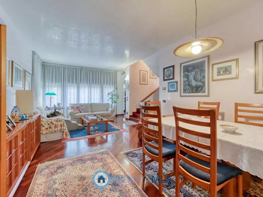 Immagine 10 di Villa in vendita  in Via Sebastiano Giacomelli a Padova