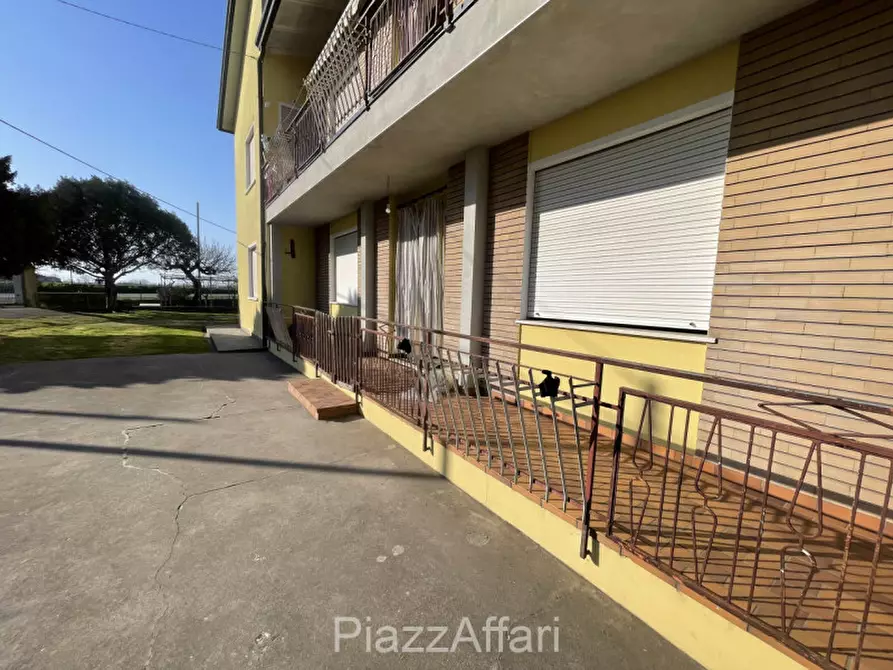 Immagine 2 di Casa bifamiliare in vendita  in Via Cambroso a Codevigo