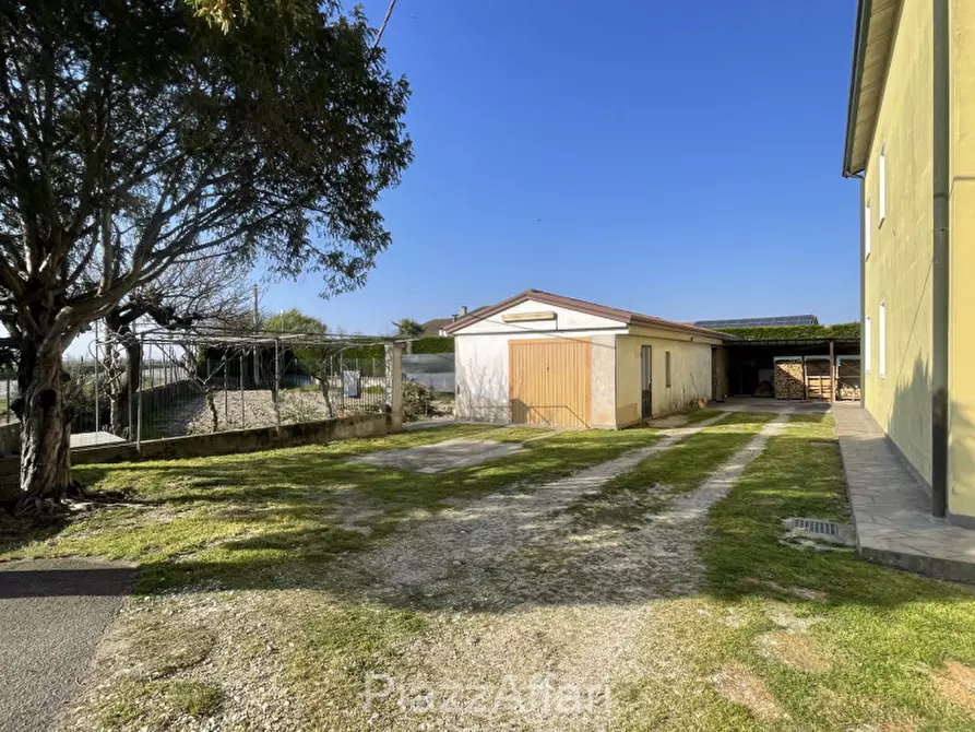 Immagine 6 di Casa bifamiliare in vendita  in Via Cambroso a Codevigo