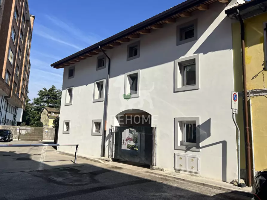 Immagine 4 di Casa indipendente in vendita  in Via di Mezzo, 53 a Udine