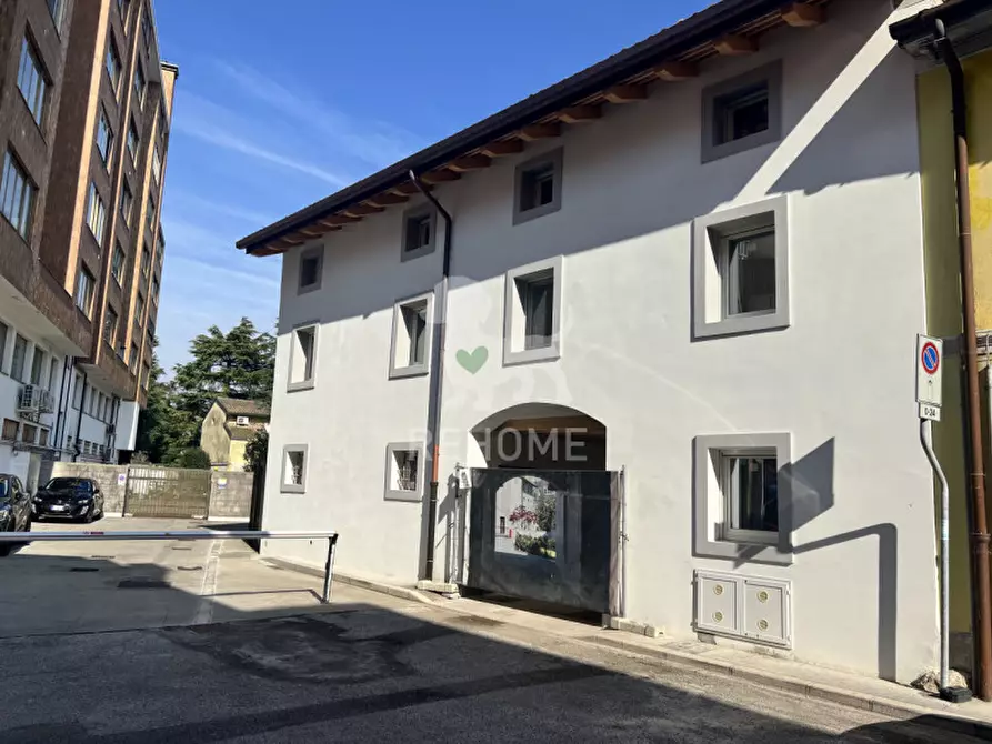 Immagine 5 di Casa indipendente in vendita  in Via di Mezzo, 53 a Udine
