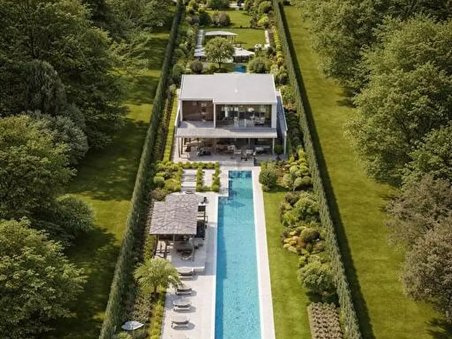 Immagine 1 di Terreno in vendita  in Via Vittorio Emanuele III a Ruffano