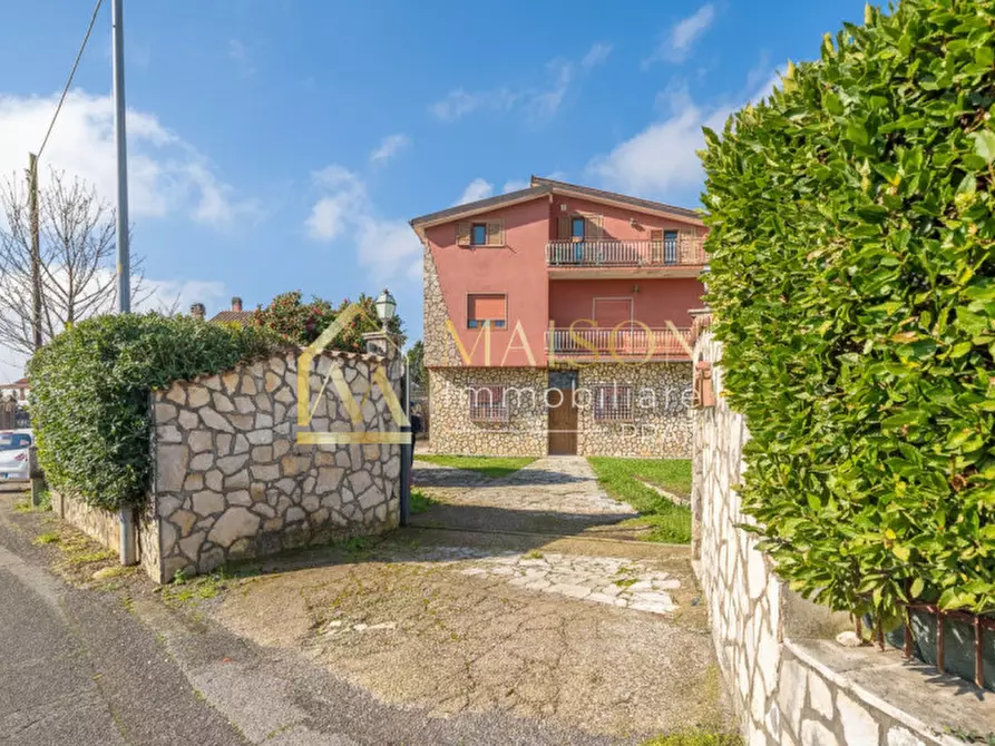 Immagine 2 di Villa in vendita  in Via della Torre, Valvarino a San Cesareo