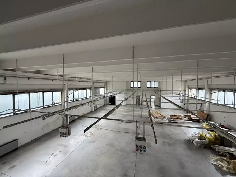 Immagine 8 di Capannone industriale in vendita  in Via Bacchiglione a Cervarese Santa Croce