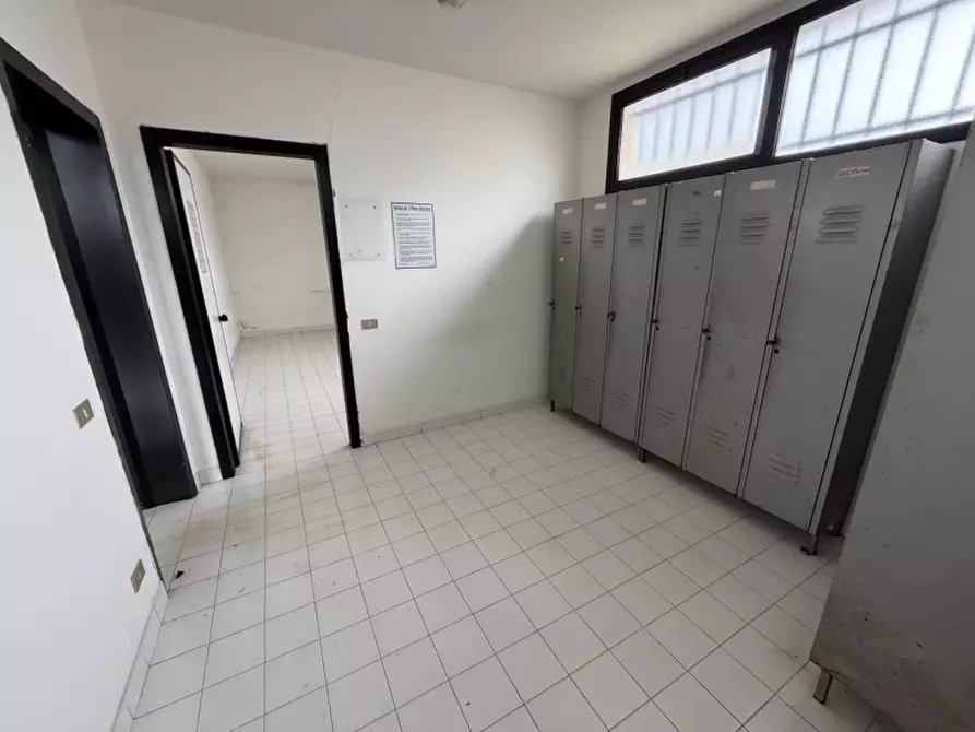 Immagine 16 di Capannone industriale in vendita  in Via Bacchiglione a Cervarese Santa Croce