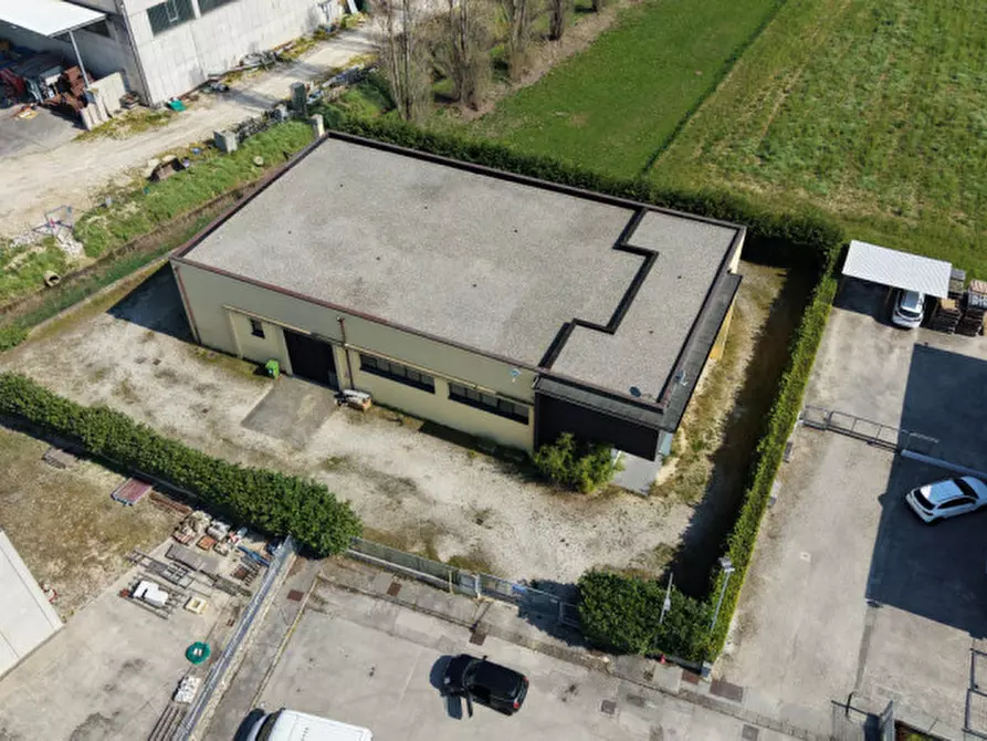 Immagine 28 di Capannone industriale in vendita  in Via Bacchiglione a Cervarese Santa Croce