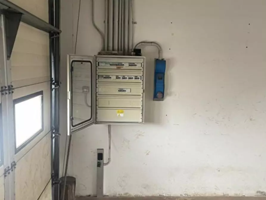 Immagine 8 di Capannone industriale in vendita  in Via Alcide De Gasperi a Saccolongo