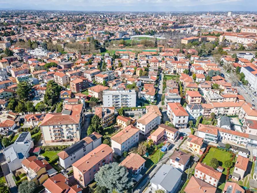 Immagine 10 di Appartamento in vendita  in Via Nicolò Copernico a Padova