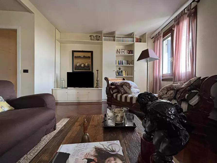 Immagine 15 di Casa trifamiliare in vendita  in Via Traversetolo, 326 a Parma