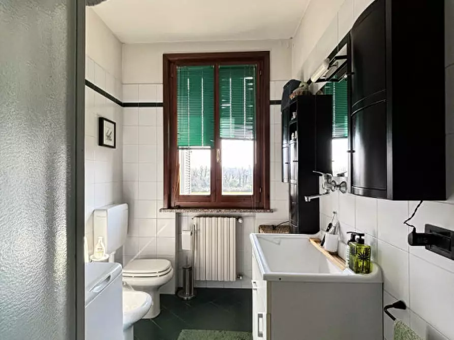 Immagine 29 di Casa trifamiliare in vendita  in Via Traversetolo, 326 a Parma