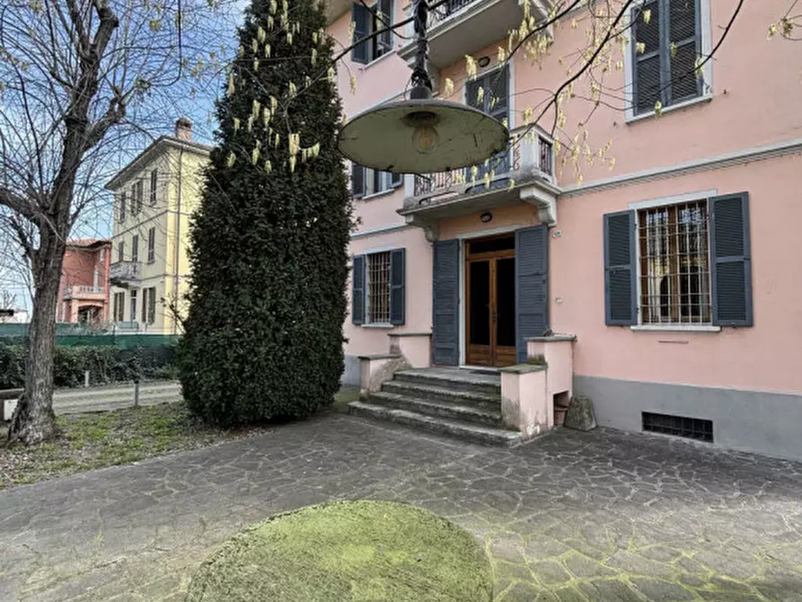 Immagine 1 di Appartamento in vendita  in Via Traversetolo, 326 a Parma