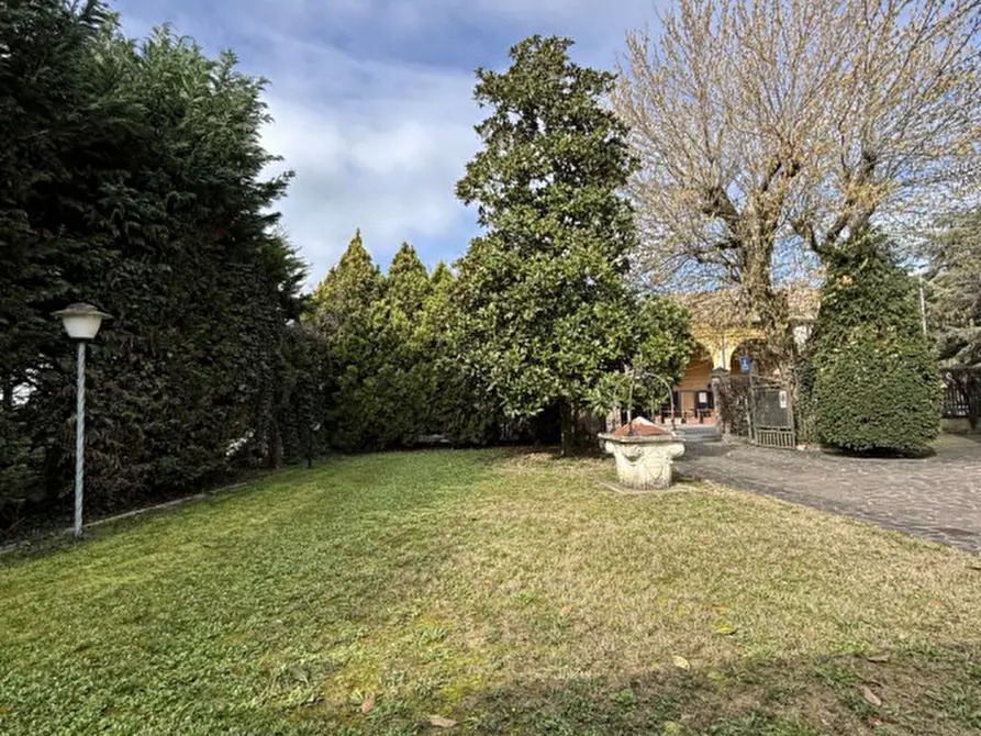 Immagine 6 di Appartamento in vendita  in Via Traversetolo, 326 a Parma