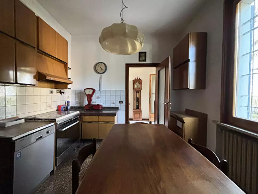 Immagine 13 di Appartamento in vendita  in Via Traversetolo, 326 a Parma