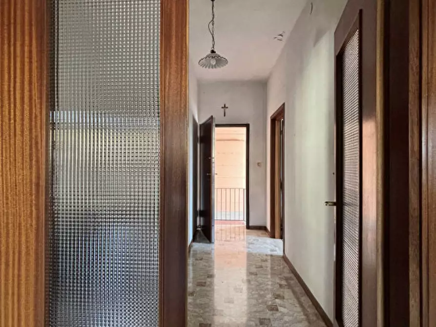 Immagine 15 di Appartamento in vendita  in Via Traversetolo, 326 a Parma