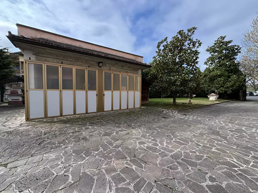 Immagine 26 di Appartamento in vendita  in Via Traversetolo, 326 a Parma