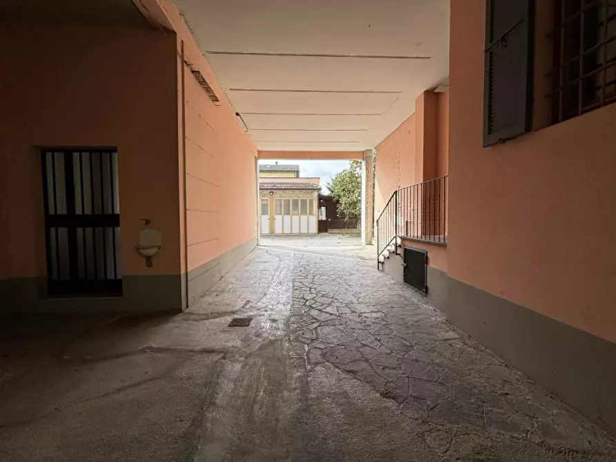 Immagine 28 di Appartamento in vendita  in Via Traversetolo, 326 a Parma