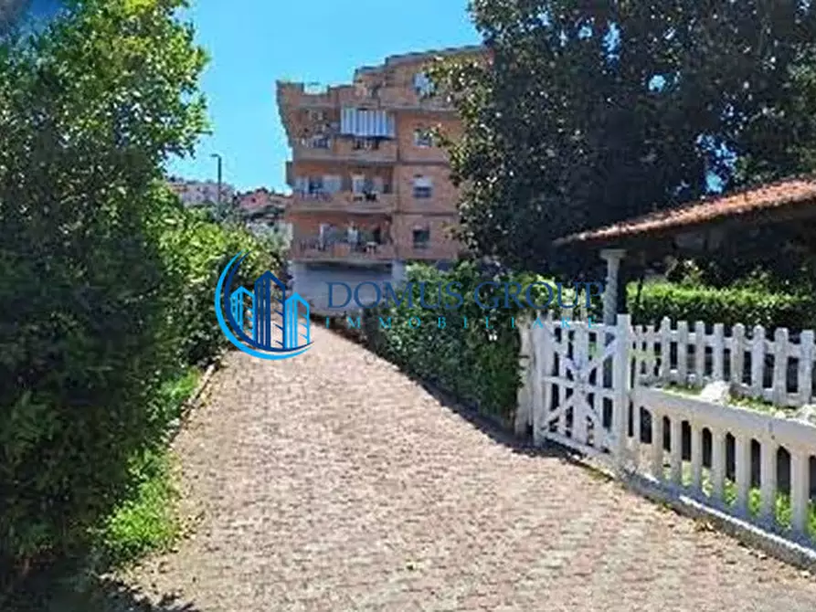Immagine 4 di Appartamento in vendita  in Via Riviera d'Adda a Roma