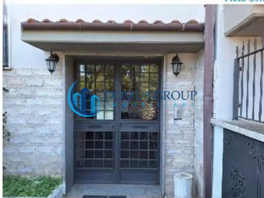 Immagine 5 di Appartamento in vendita  in Via Riviera d'Adda a Roma