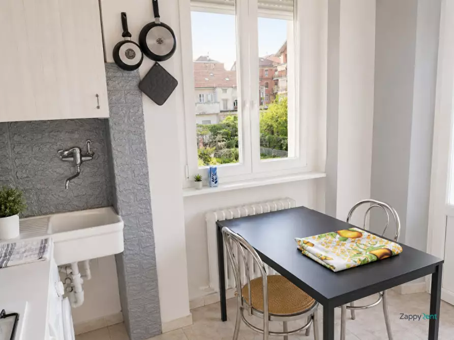 Immagine 3 di Appartamento in affitto  in Via Crea, 15 a Torino