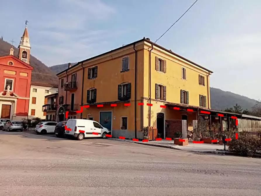 Immagine 1 di Negozio in vendita  in Via Chiesuola 2 a Grezzana
