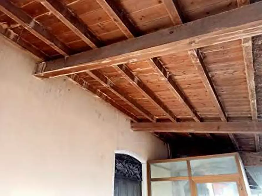 Immagine 8 di Negozio in vendita  in Via Chiesuola 2 a Grezzana