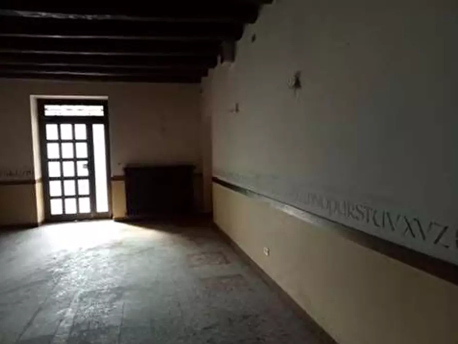 Immagine 11 di Negozio in vendita  in Via Chiesuola 2 a Grezzana