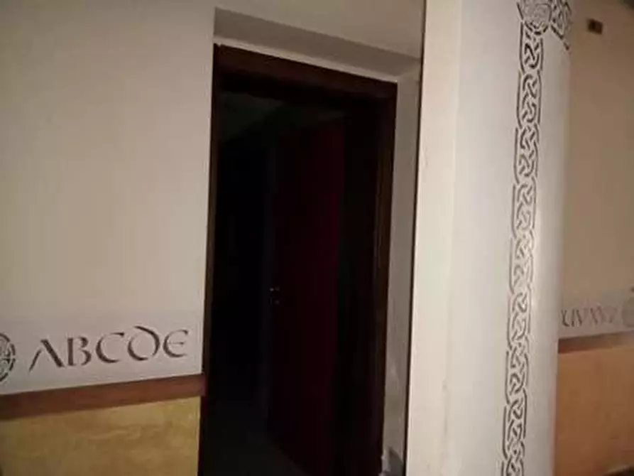 Immagine 13 di Negozio in vendita  in Via Chiesuola 2 a Grezzana