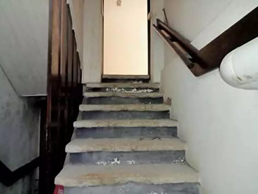 Immagine 33 di Negozio in vendita  in Via Chiesuola 2 a Grezzana