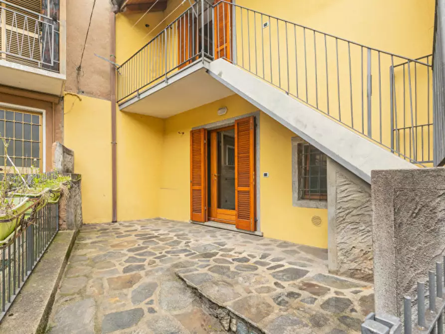 Immagine 2 di Appartamento in vendita  in Via Malnaggio a Omegna
