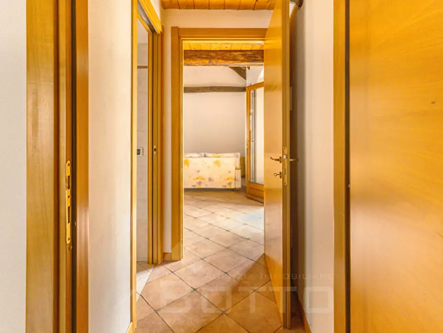 Immagine 21 di Appartamento in vendita  in Via Malnaggio a Omegna