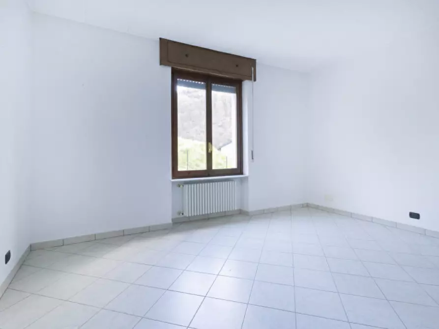 Immagine 10 di Appartamento in vendita  in va romagnasco 20 a Valduggia