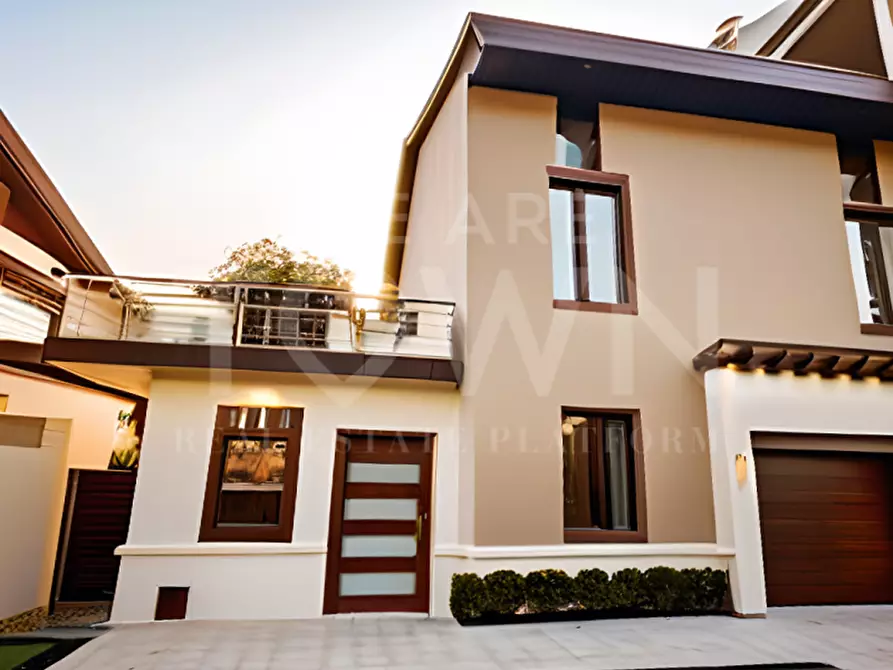 Immagine 1 di Villa in vendita  a Bonate Sotto