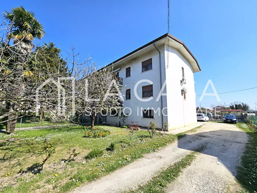 Immagine 2 di Appartamento in vendita  in Viale Rimembranza, 5 a Casarsa Della Delizia