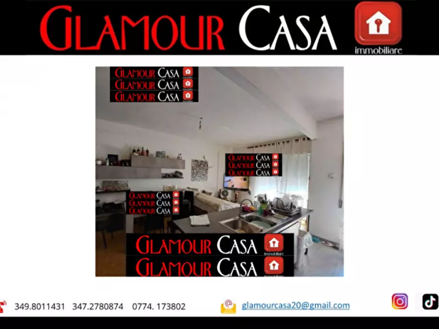 Immagine 2 di Appartamento in vendita  in Via Greve a Roma