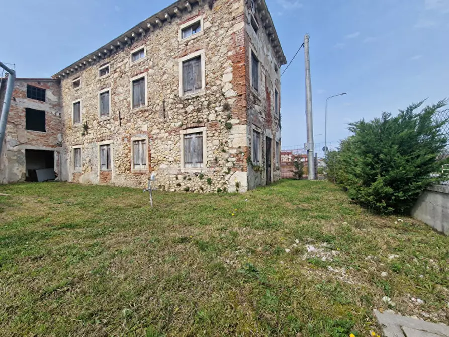 Immagine 4 di Rustico / casale in vendita  in Via Colderuga a Longare