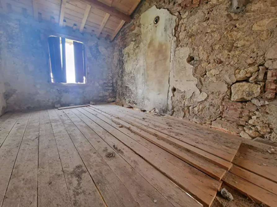 Immagine 13 di Rustico / casale in vendita  in Via Colderuga a Longare