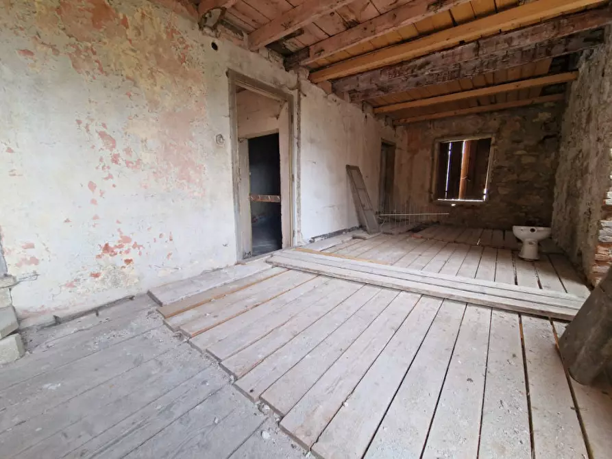 Immagine 14 di Rustico / casale in vendita  in Via Colderuga a Longare