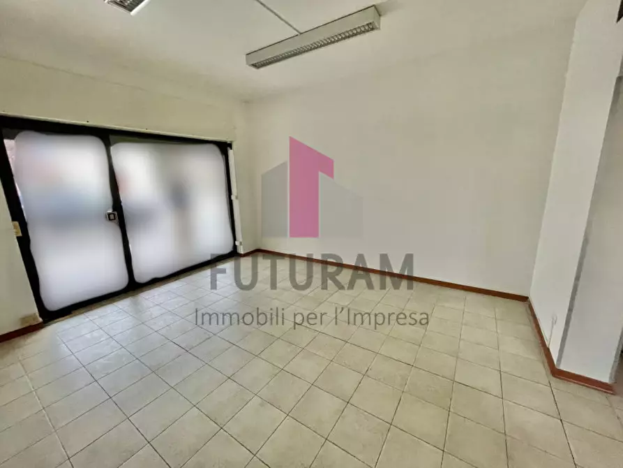 Immagine 6 di Negozio in affitto  a Marano Vicentino