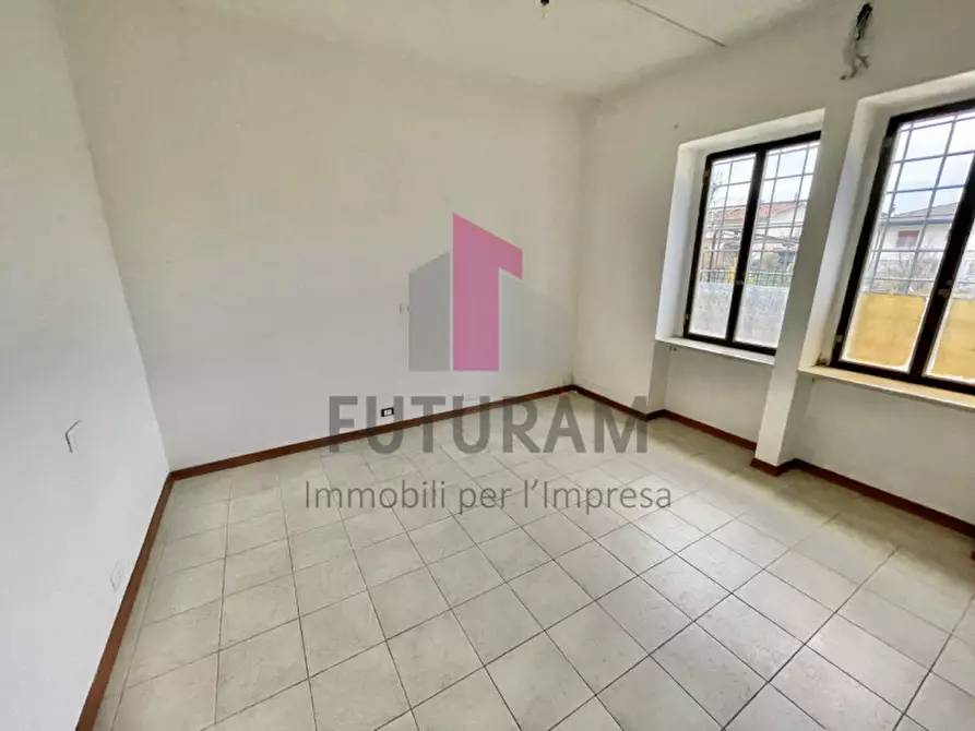 Immagine 17 di Negozio in affitto  a Marano Vicentino