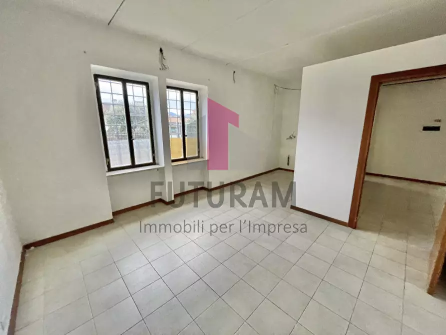 Immagine 19 di Negozio in affitto  a Marano Vicentino