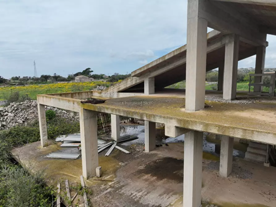 Immagine 25 di Rustico / casale in vendita  a Modica