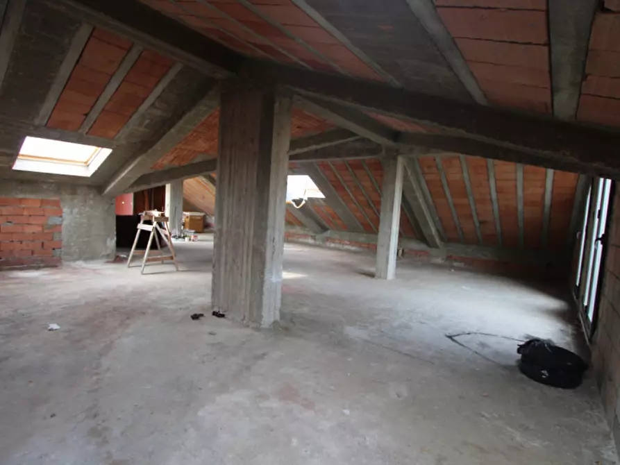 Immagine 8 di Appartamento in vendita  in Via Noviziato-Casazza 62 a Messina