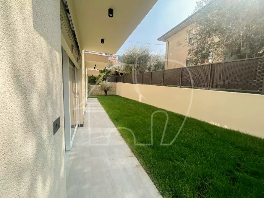 Immagine 6 di Appartamento in vendita  in Località Crosetta a Torri Del Benaco