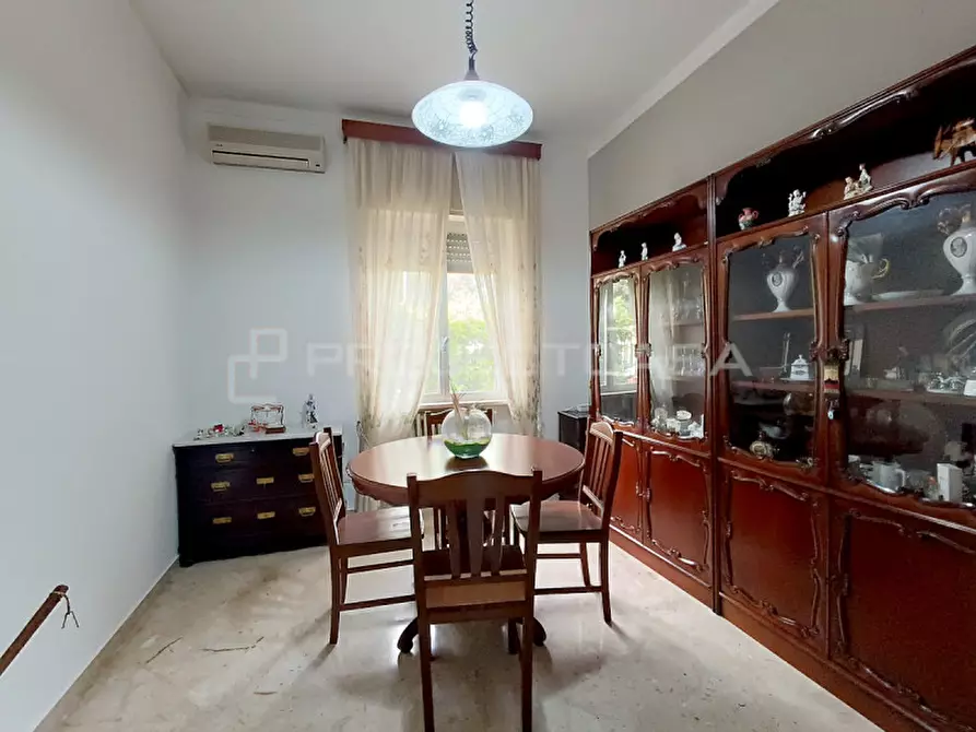 Immagine 6 di Villa in vendita  in Via Don Salvatore Montagna 44 a Maglie