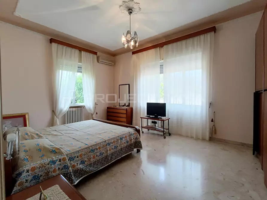 Immagine 8 di Villa in vendita  in Via Don Salvatore Montagna 44 a Maglie