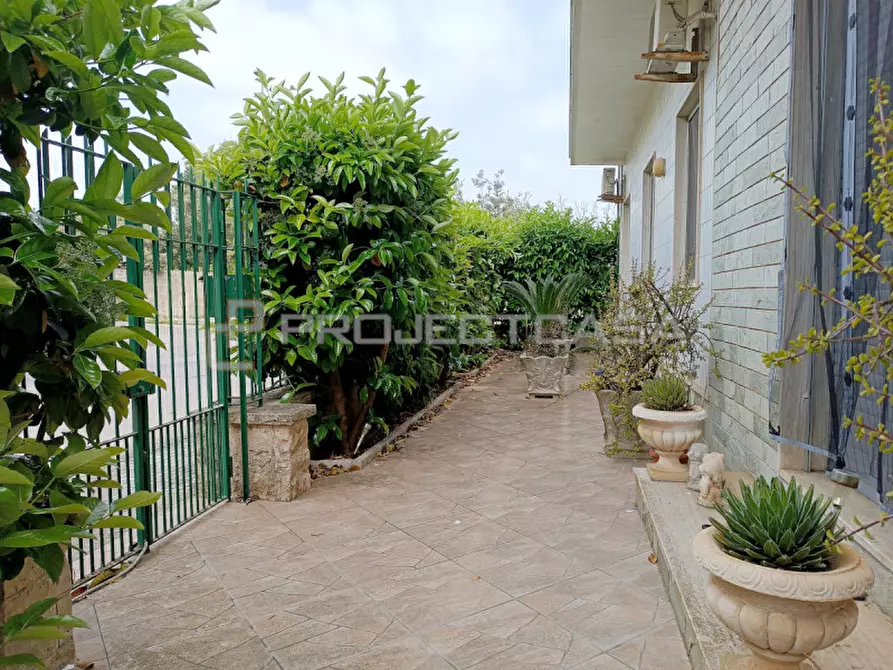 Immagine 20 di Villa in vendita  in Via Don Salvatore Montagna 44 a Maglie